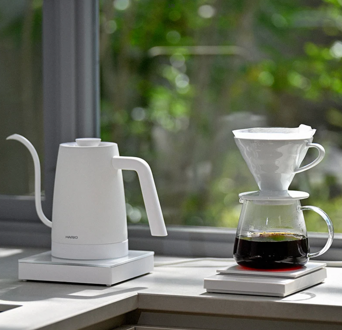 Hario Electric Kettle Lyra White - 800ml